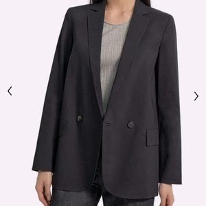 No Damages. Very well take care of.